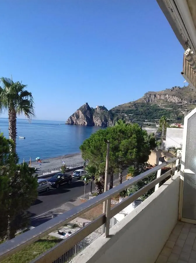Vila Casa Ilaria SantʼAlessio Siculo